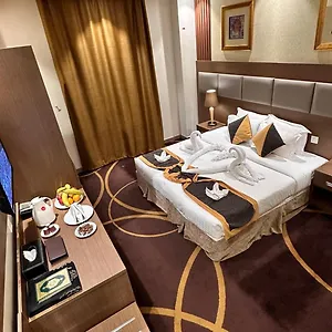 Qasr Al Ansar Golden Tulip Hotel